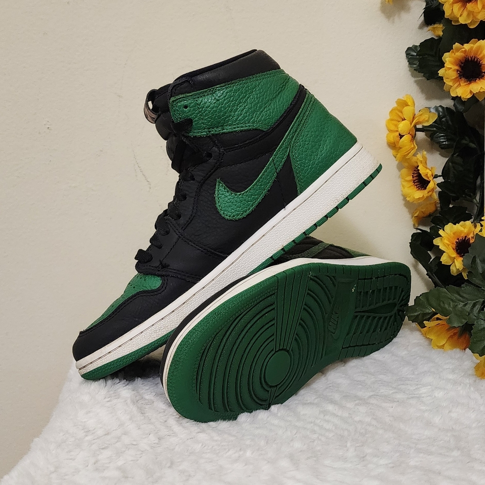 Jordan 1 High Pine Green 2.0 (Size 8.5)